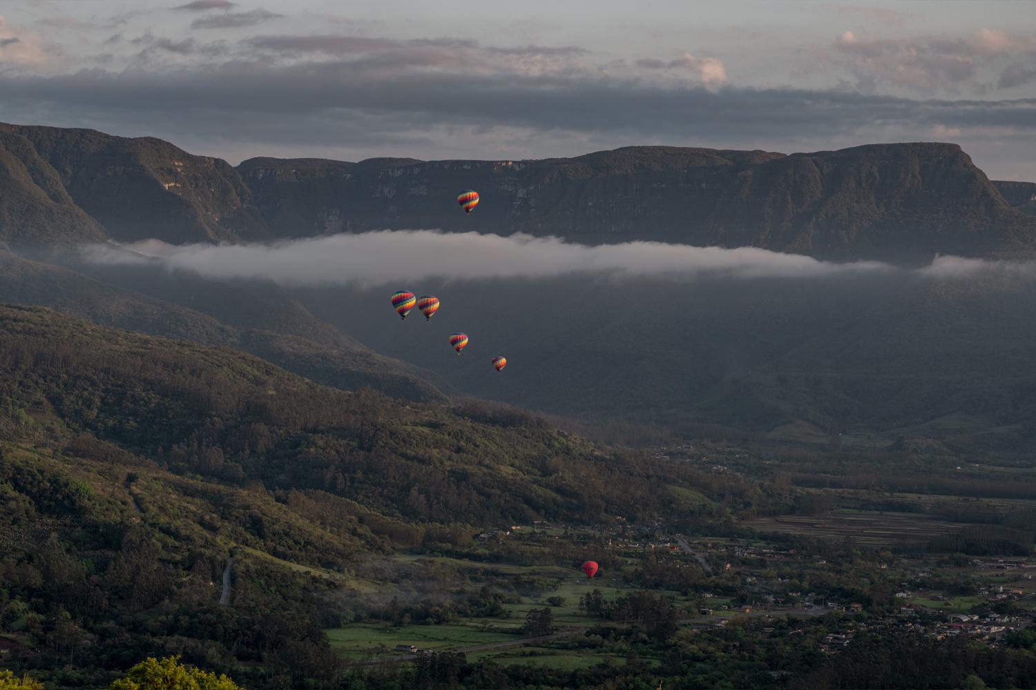Voo de Balão nos Canyons em Praia Grande Santa Catarina