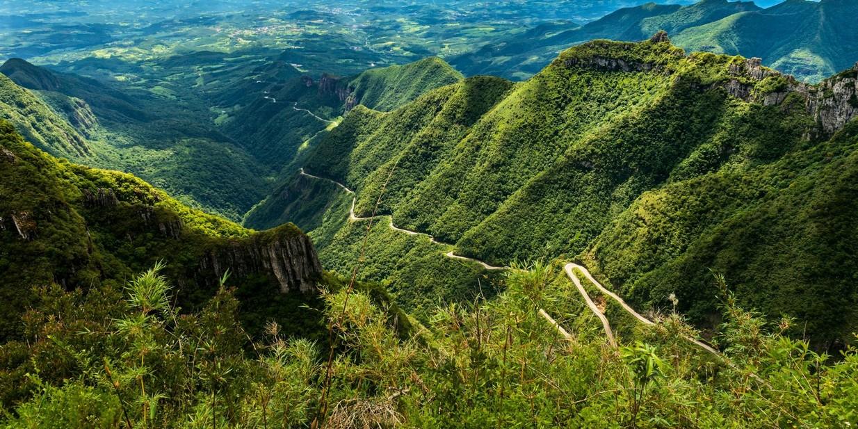 [Serra do Rio do Rastro: A Estrada Mais Cênica do Brasil e um Roteiro Imperdível na Serra Catarinense]